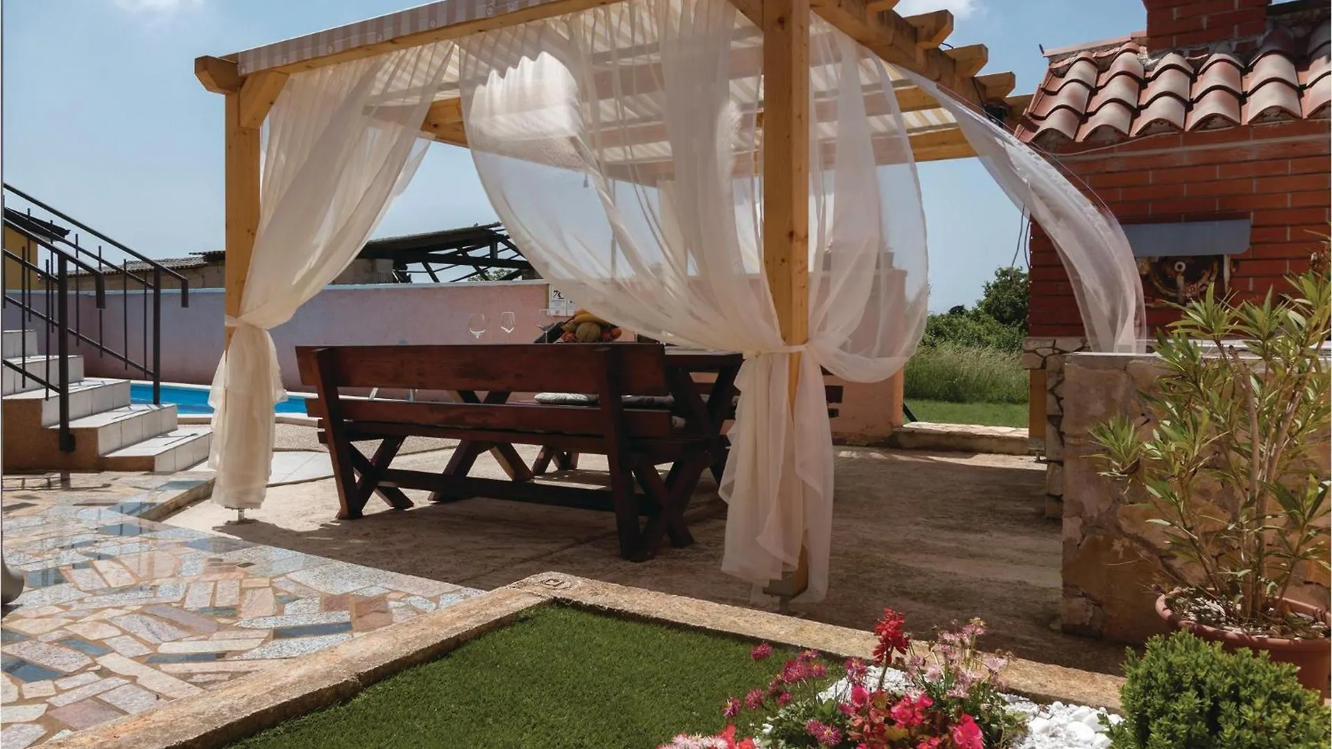 Cozy Home In Pula With Kitchen 0*,  Kroatien